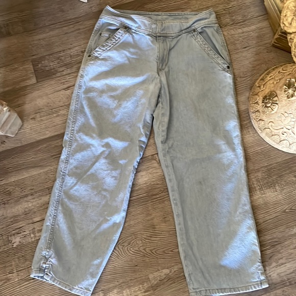 Liz Claiborne vintage jeans/long capris size 8reg - Picture 1 of 11